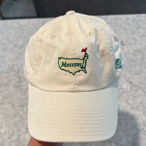 NWT masters hat. Khaki color